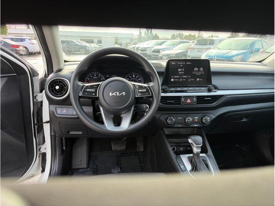 2023 Kia Forte LXS Sedan 4D