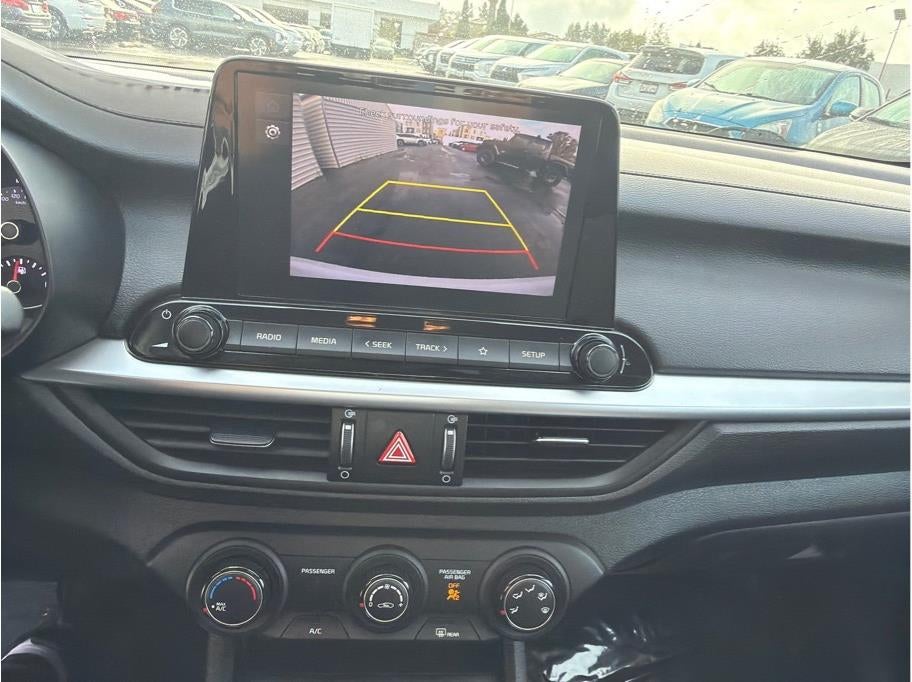 2023 Kia Forte LXS Sedan 4D