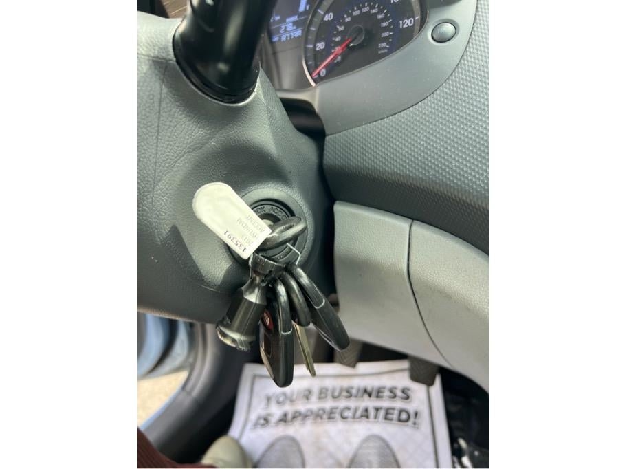 2013 Hyundai ACCENT SE Hatchback 4D