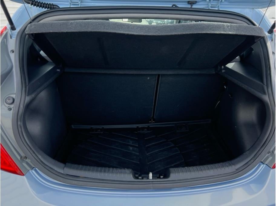 2013 Hyundai ACCENT SE Hatchback 4D