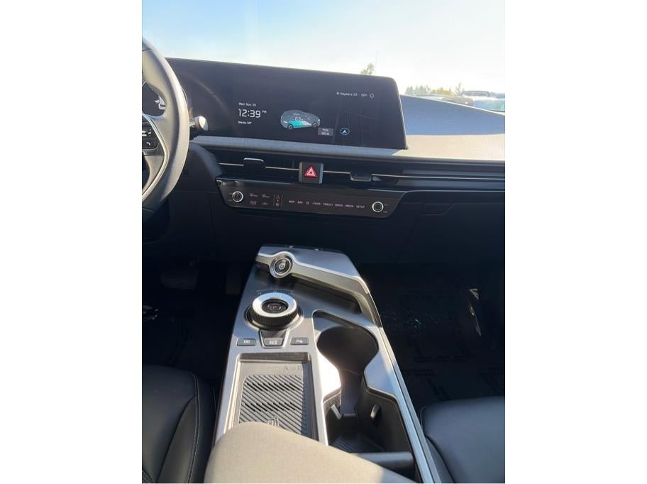 2024 Kia EV6 Light Long Range Sport Utility 4D