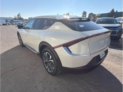 2024 Kia EV6 Light Long Range Sport Utility 4D
