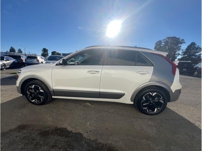 2023 Kia Niro EV Wave Wagon 4D