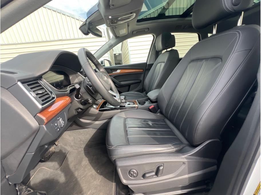 2023 Audi Q5 45 TFSI S line Premium Plus Sport Utility 4D