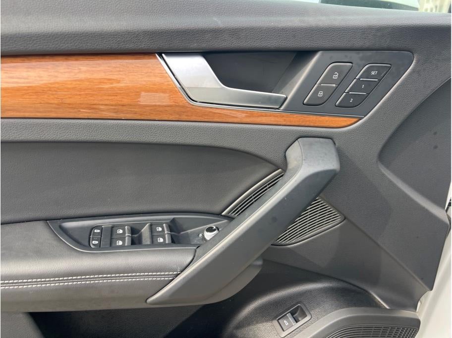 2023 Audi Q5 45 TFSI S line Premium Plus Sport Utility 4D