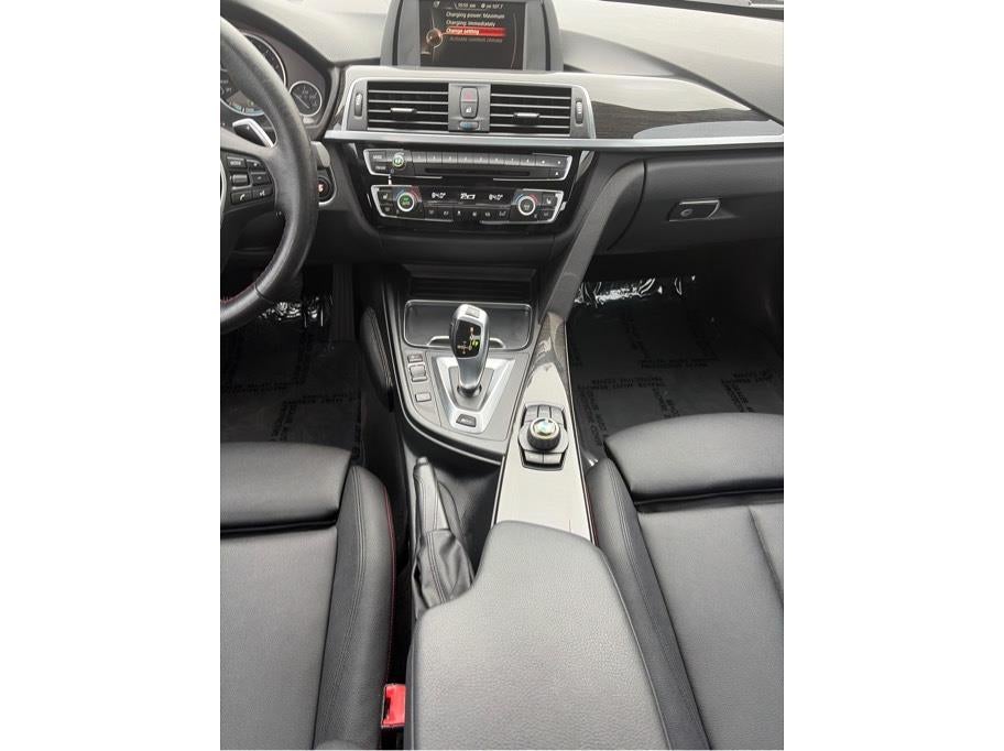 2017 BMW 3 Series 330e iPerformance Sedan 4D