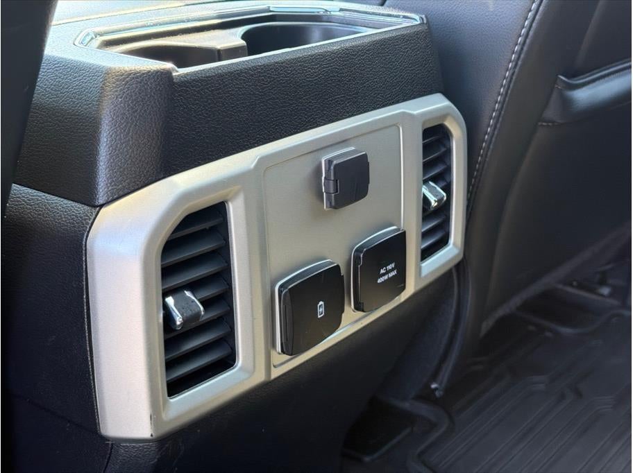 2020 Ford F150 SuperCrew Cab Lariat Pickup 4D 5 1/2 ft