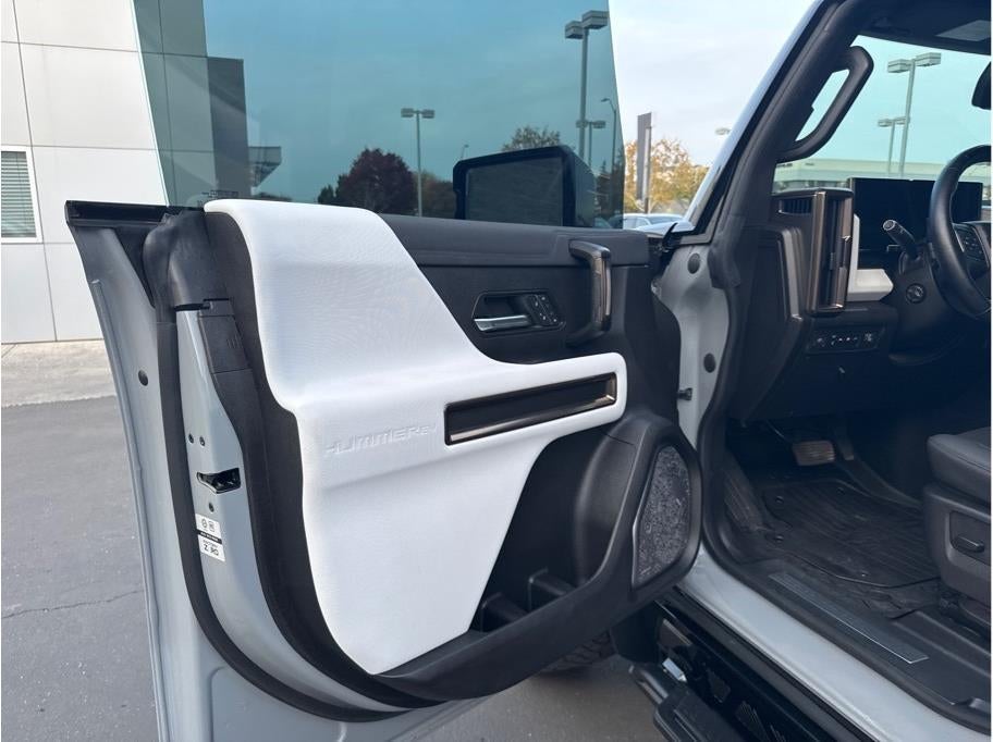2024 GMC HUMMER EV SUV 2X Sport Utility 4D