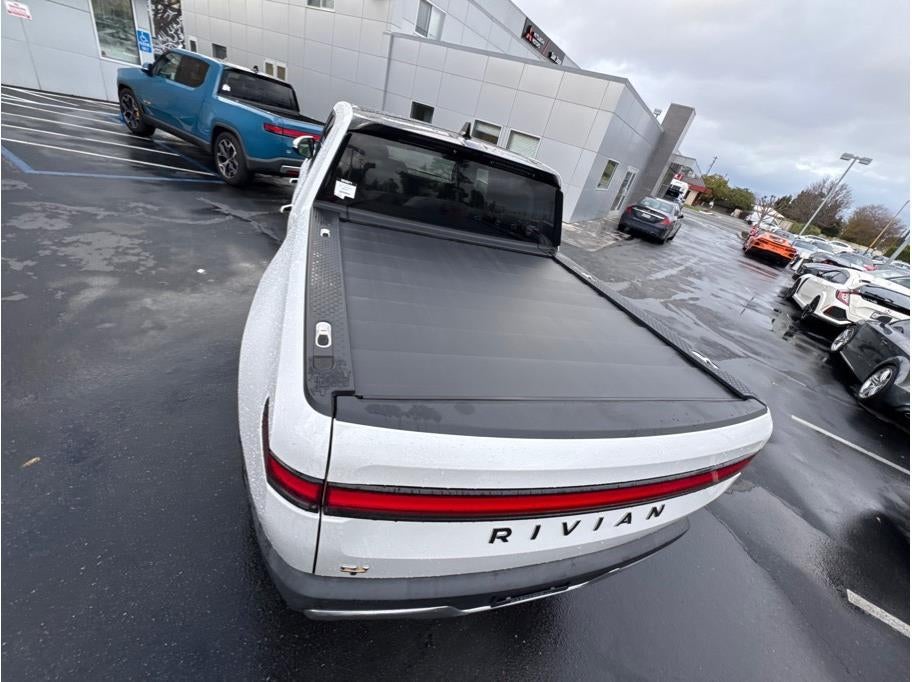 2022 Rivian R1T Adventure Pickup 4D 4 1/2 ft