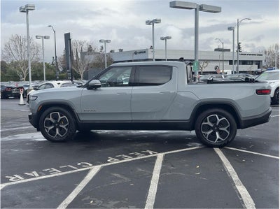 2022 Rivian R1T Adventure Pickup 4D 4 1/2 ft