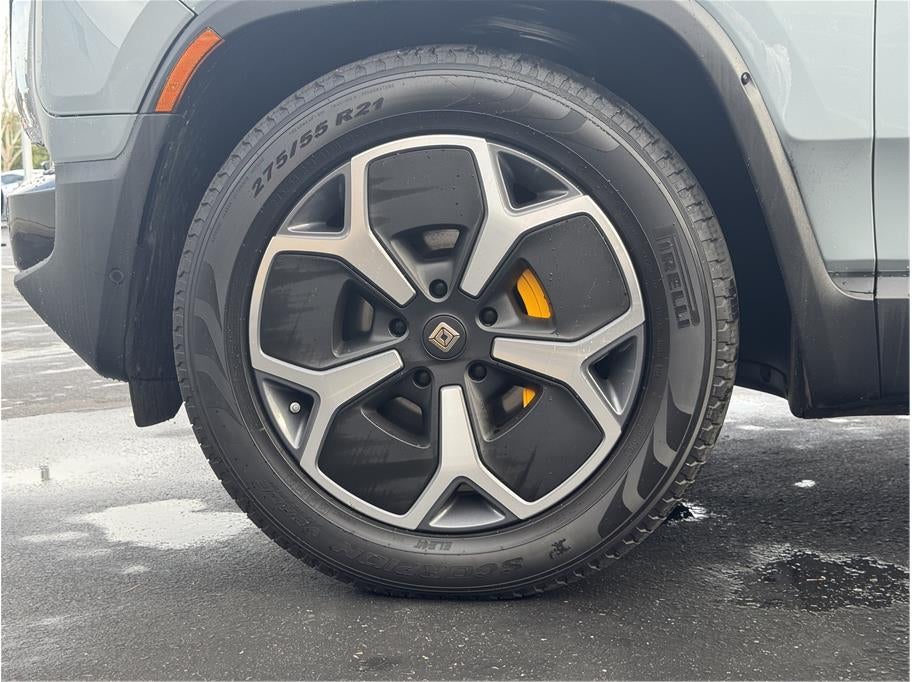 2022 Rivian R1T Adventure Pickup 4D 4 1/2 ft