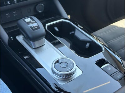 2025 Mitsubishi Outlander SE Sport Utility 4D