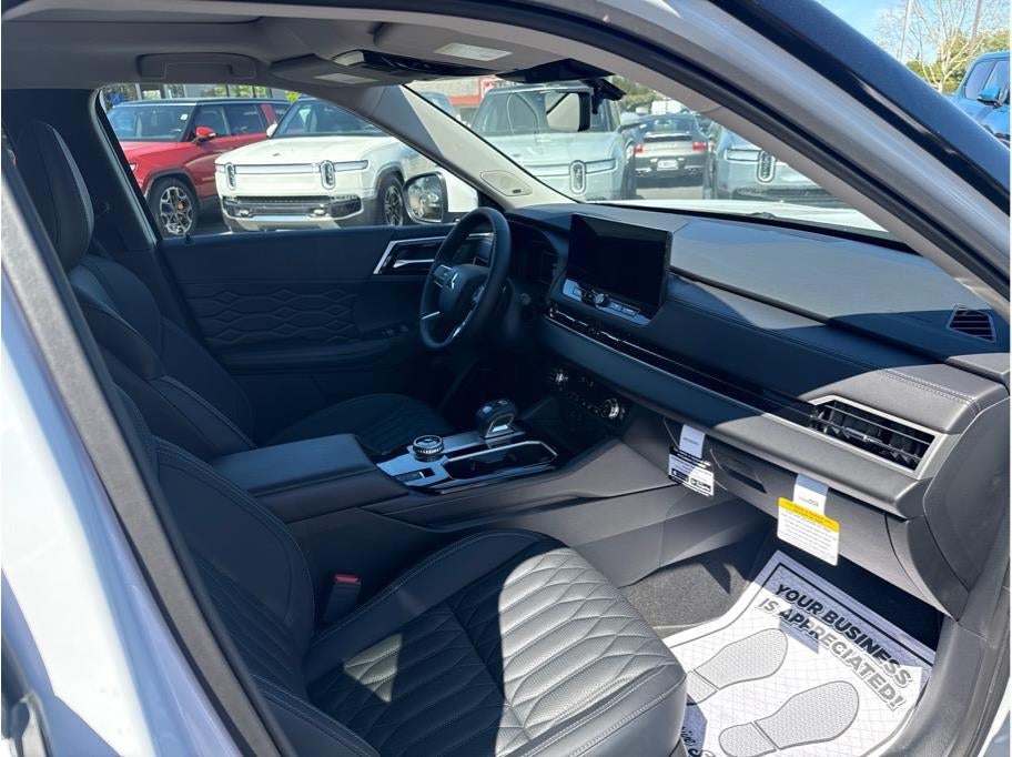 2025 Mitsubishi Outlander SEL Sport Utility 4D