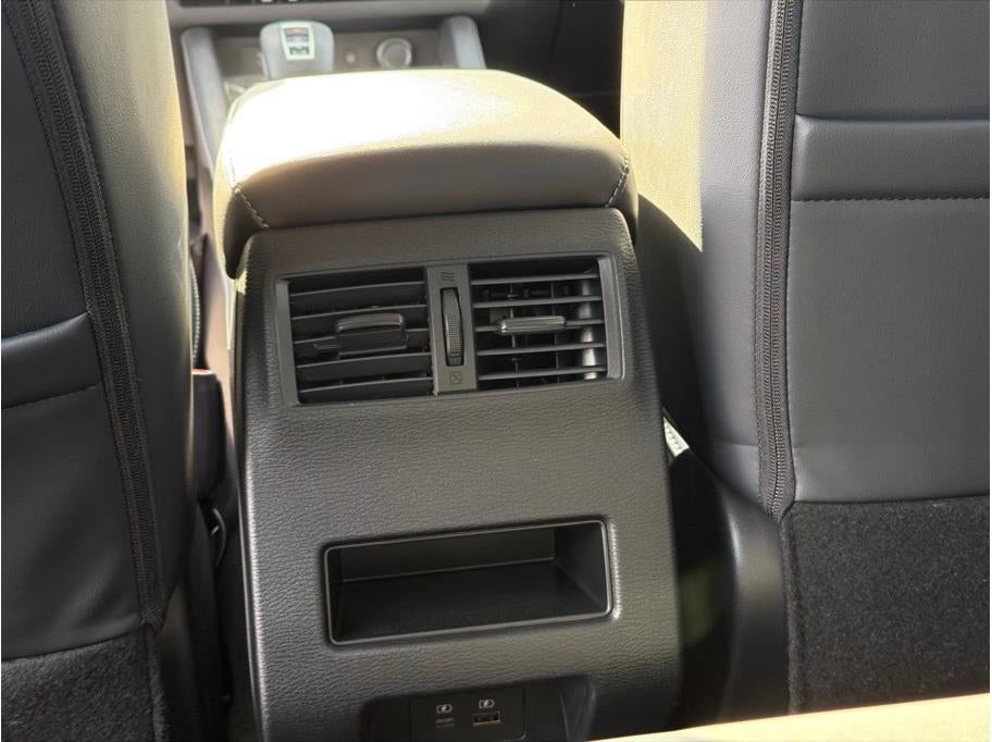 2025 Mitsubishi Outlander PHEV SE Sport Utility 4D