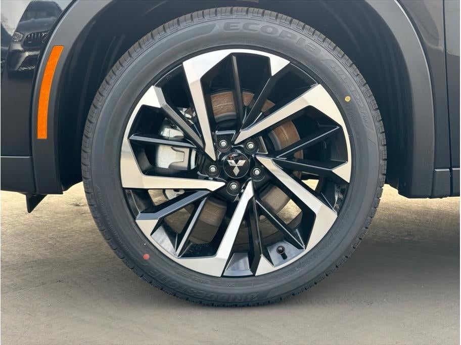 2025 Mitsubishi Outlander PHEV SE Tech Package