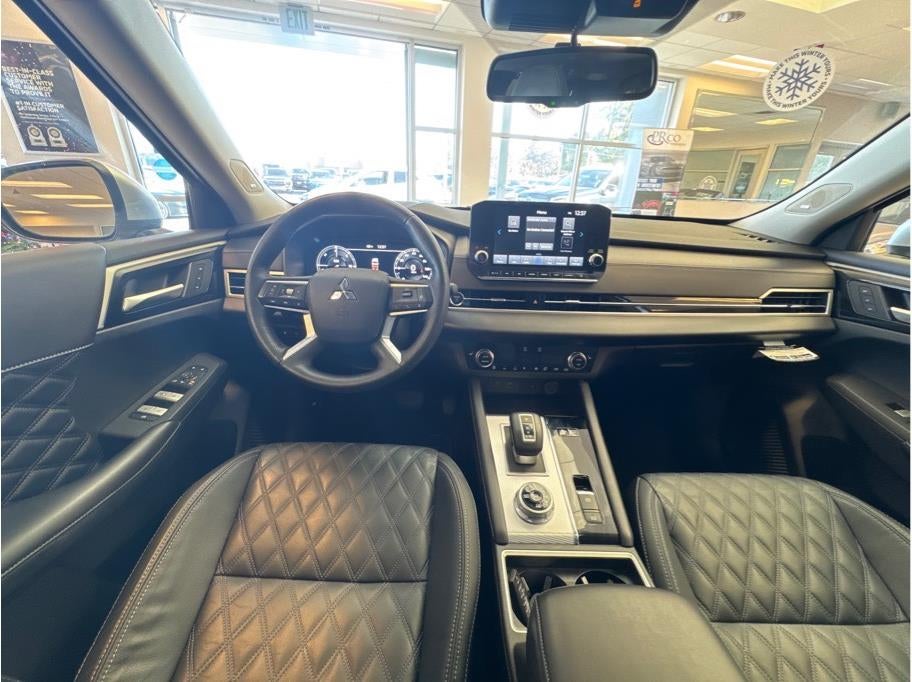 2023 Mitsubishi Outlander PHEV SEL Sport Utility 4D