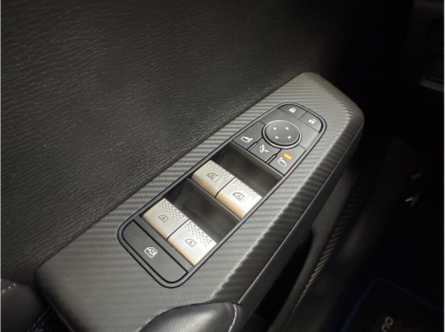 2023 Mitsubishi Outlander PHEV SEL Sport Utility 4D