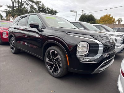 2025 Mitsubishi Outlander PHEV SE