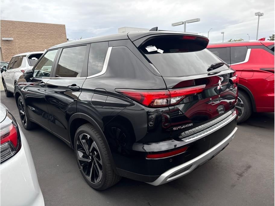 2025 Mitsubishi Outlander PHEV SE