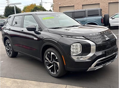 2025 Mitsubishi Outlander PHEV SE