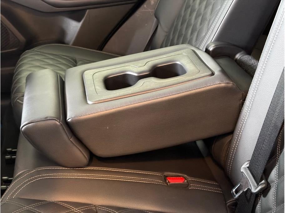 2023 Mitsubishi Outlander PHEV SEL Sport Utility 4D