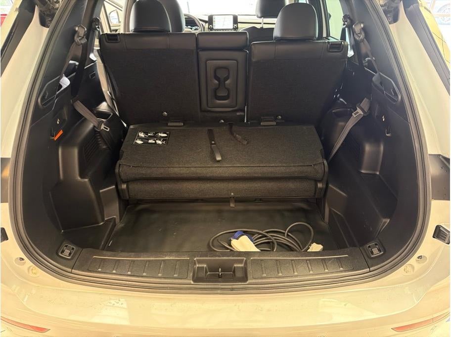 2023 Mitsubishi Outlander PHEV SEL Sport Utility 4D