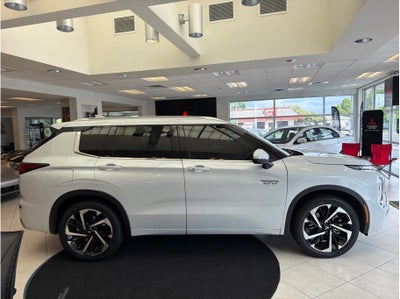 2023 Mitsubishi Outlander PHEV SEL Sport Utility 4D