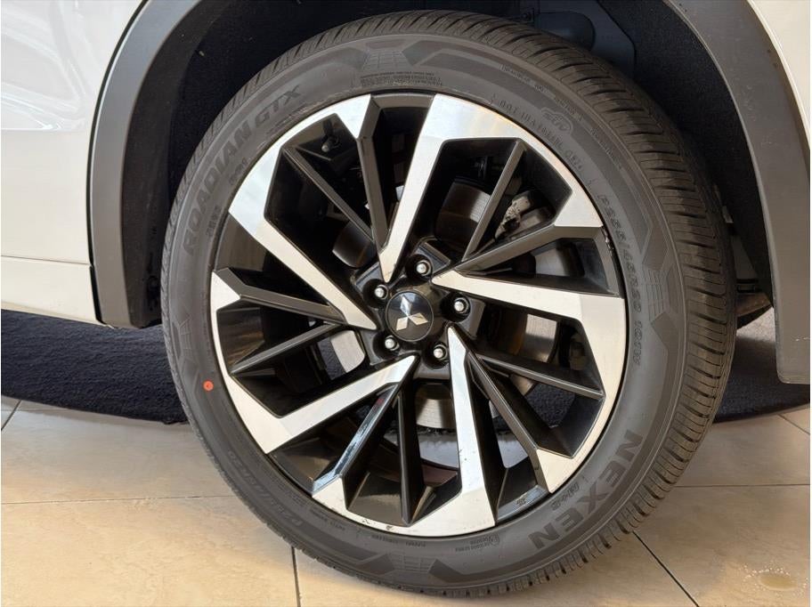 2023 Mitsubishi Outlander PHEV SEL Sport Utility 4D