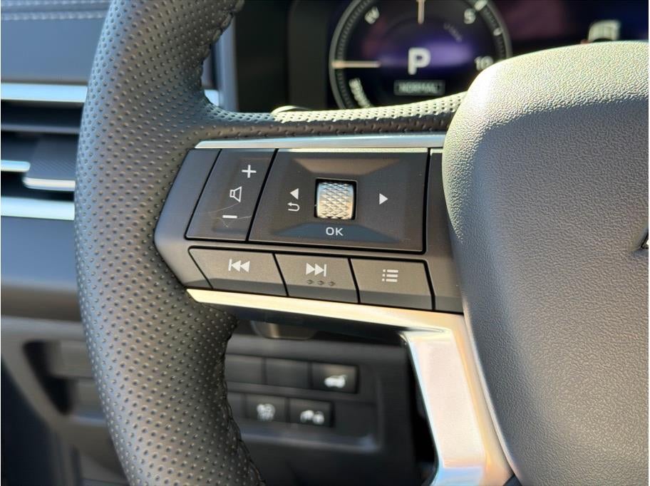 2025 Mitsubishi Outlander PHEV SE