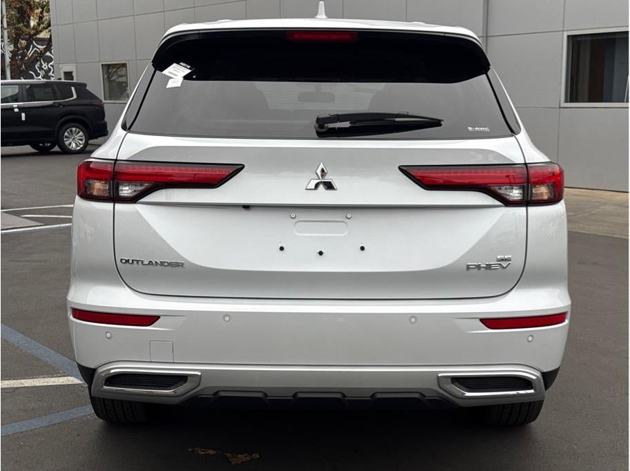 2025 Mitsubishi Outlander PHEV SE