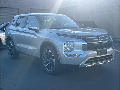 2025 Mitsubishi Outlander PHEV SE