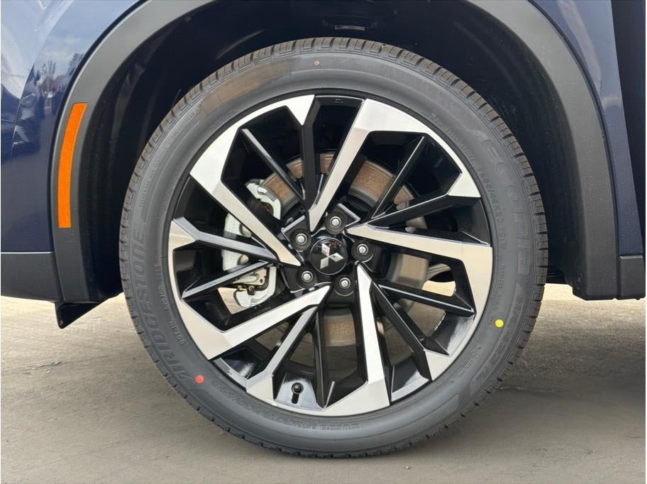 2025 Mitsubishi Outlander PHEV SE