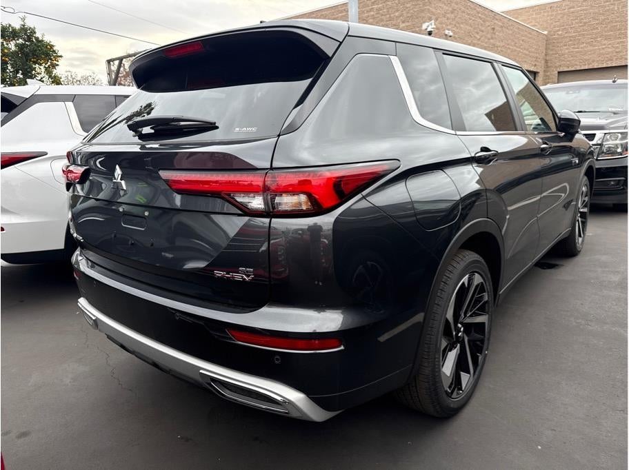 2025 Mitsubishi Outlander PHEV SE