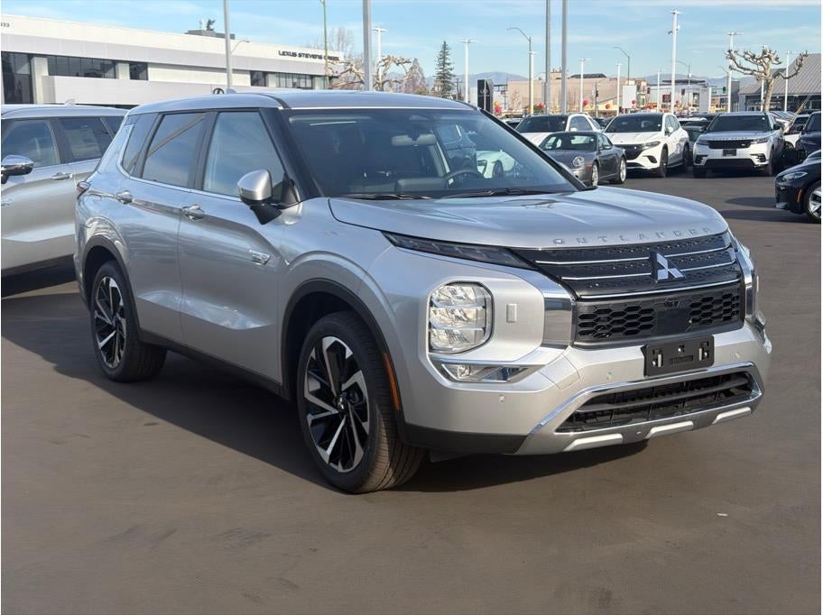 2025 Mitsubishi Outlander PHEV SE