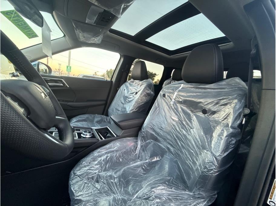 2025 Mitsubishi Outlander PHEV SE Tech Package