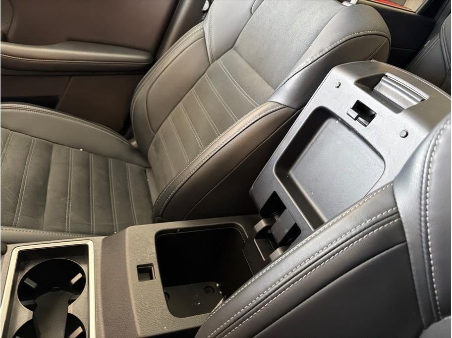 2024 Mitsubishi Outlander PHEV SE Sport Utility 4D