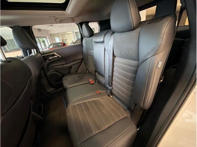 2024 Mitsubishi Outlander PHEV SE Sport Utility 4D