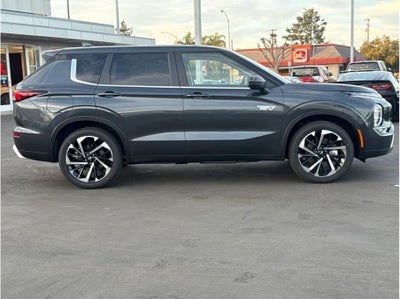 2025 Mitsubishi Outlander PHEV SE