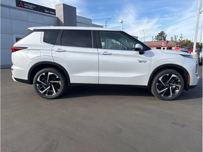 2025 Mitsubishi Outlander PHEV SE