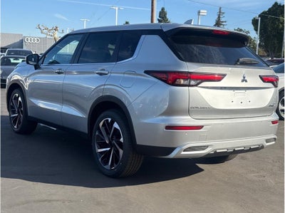 2025 Mitsubishi Outlander PHEV SE Tech Package