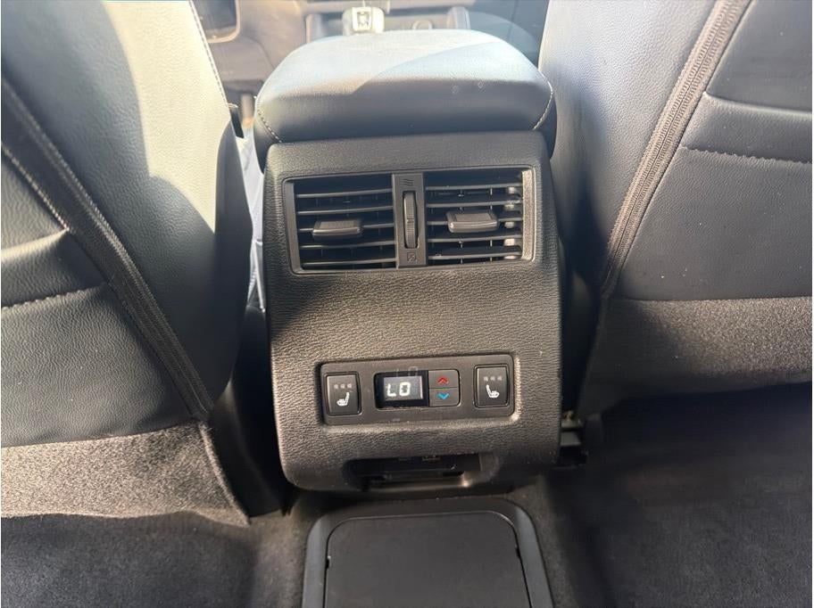 2024 Mitsubishi Outlander PHEV SEL Sport Utility 4D