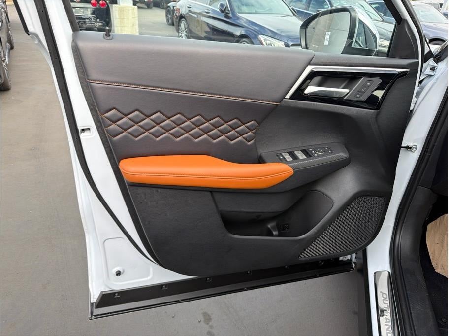 2025 Mitsubishi Outlander PHEV SEL Premium Package