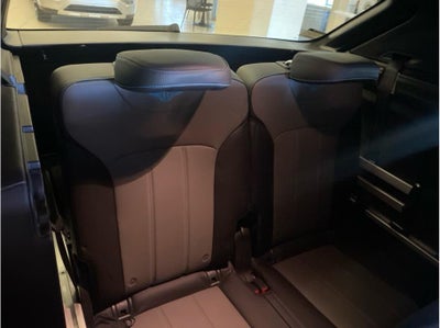 2020 Bentley Bentayga V8 Sport Utility 4D