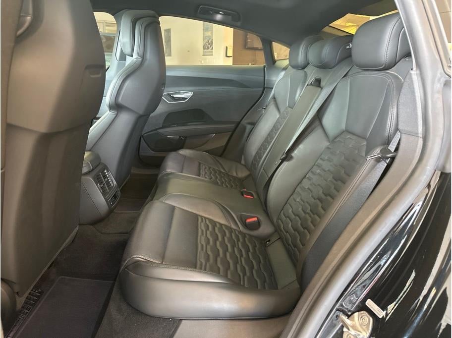 2022 Audi e-tron GT Prestige Sedan 4D