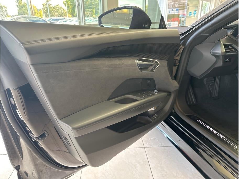 2022 Audi e-tron GT Prestige Sedan 4D