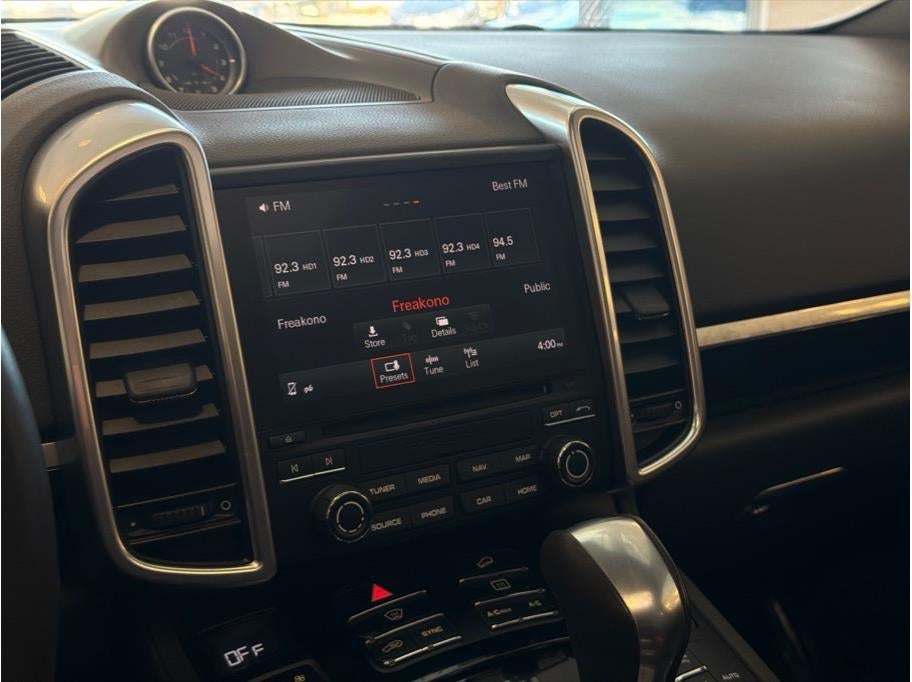 2017 Porsche Cayenne Platinum Edition Sport Utility 4D