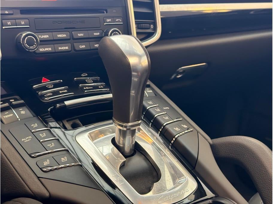 2017 Porsche Cayenne Platinum Edition Sport Utility 4D