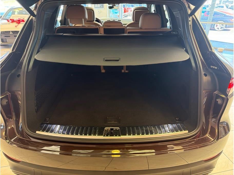 2022 Porsche Cayenne Platinum Edition Sport Utility 4D