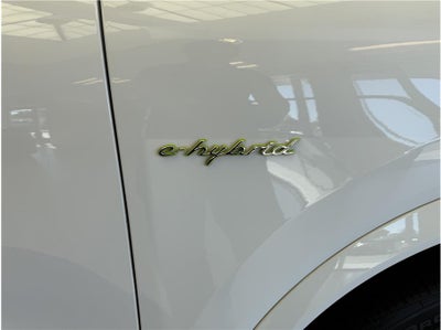 2022 Porsche Cayenne E-Hybrid Sport Utility 4D