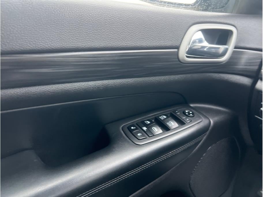 2021 Jeep Grand Cherokee Laredo X Sport Utility 4D